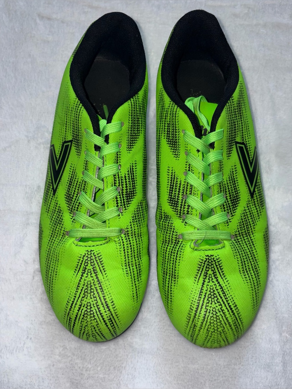 Mitre Storm Soccer Cleats Boys Youth Size 6 Neon Green & Black Lace Up Shoes